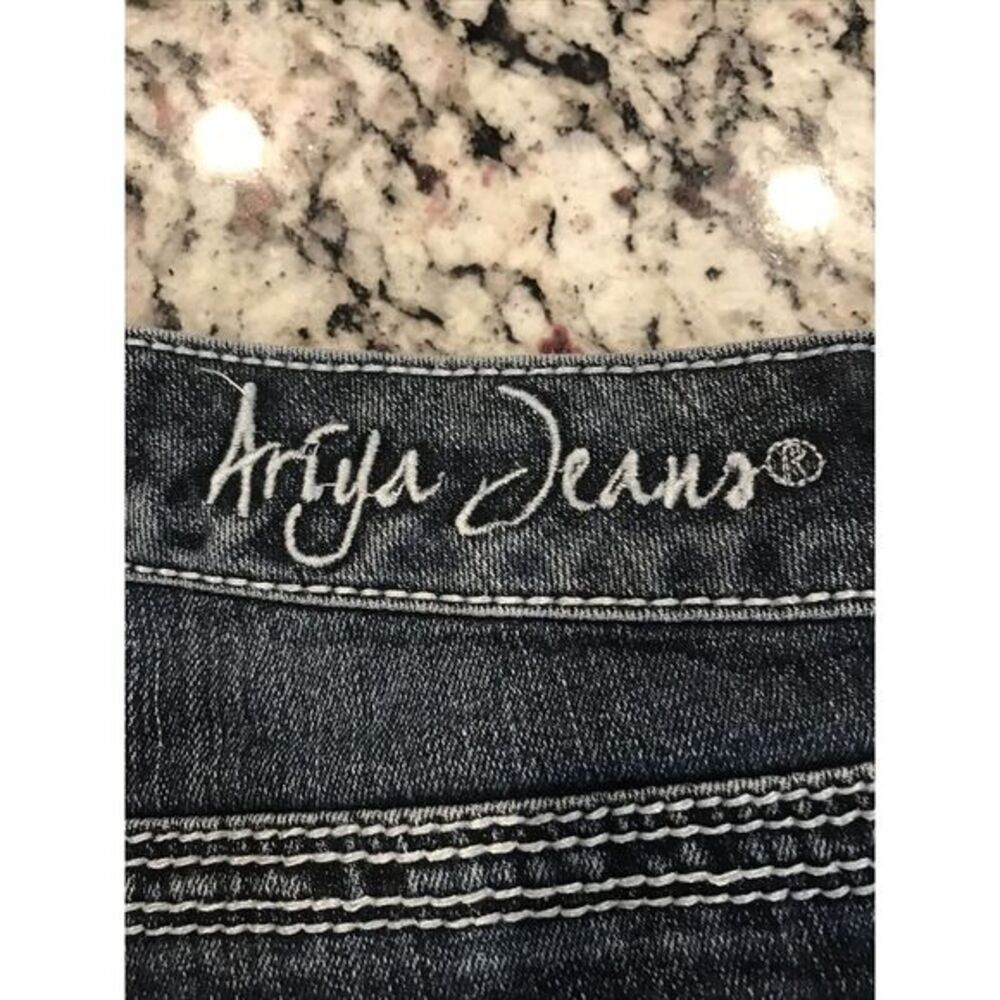 Ariya Jeans Women's Short Shorts,‎ Bootie Shorts, 5/6 - Picture 3 of 11